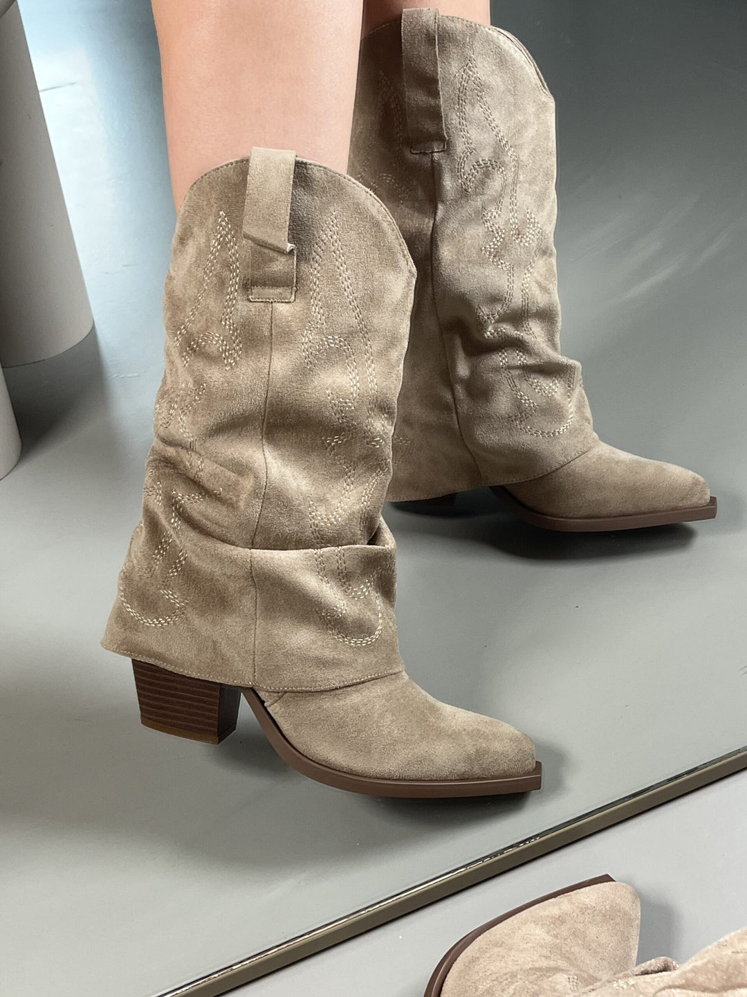 Lexa Boots