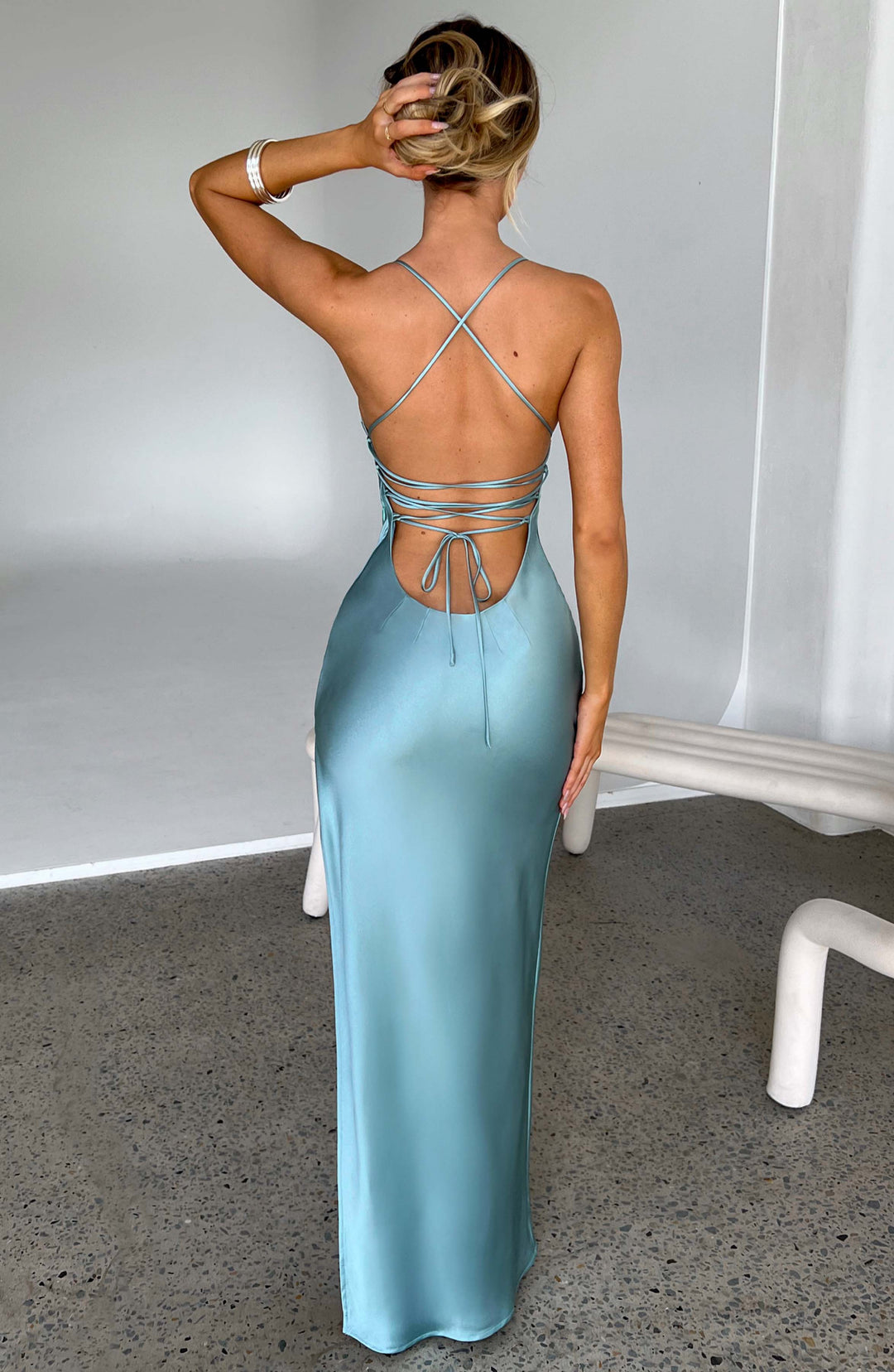 LUNEÁ | Elegant Evening Dress Lyff